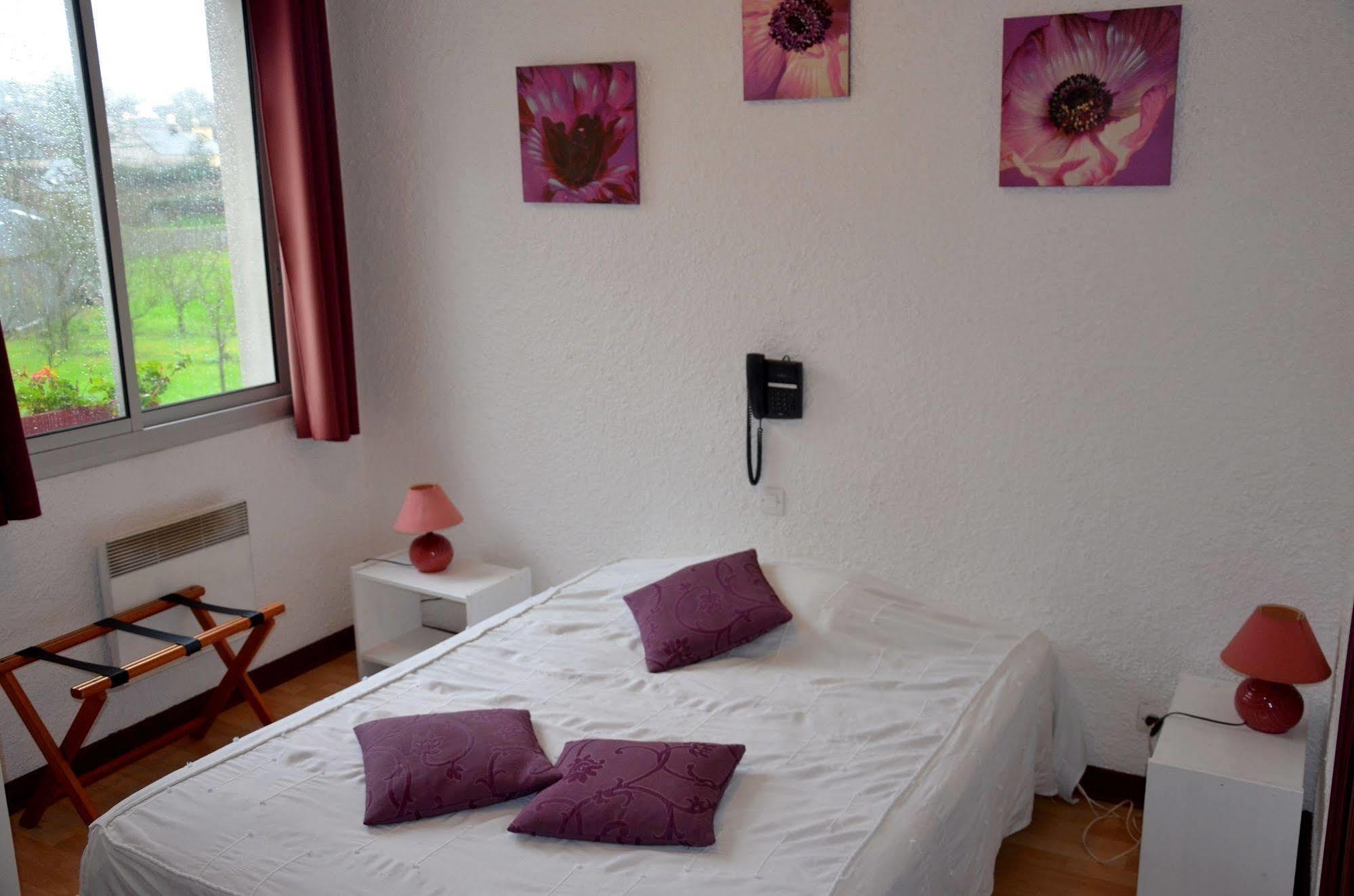 Hotel Le Week-End Plouider ภายนอก รูปภาพ
